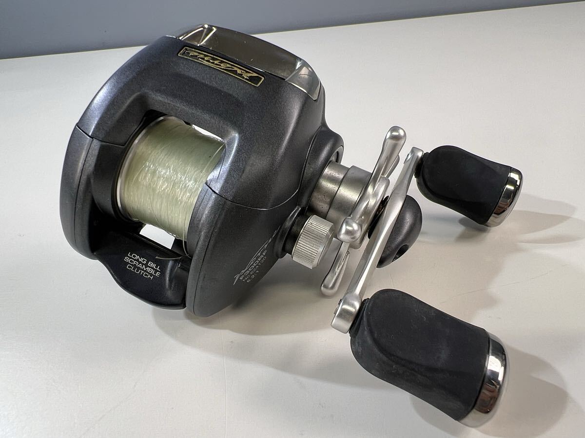 ◆ RYOBI リョービ イクシオーネ ixorne F300RM 右ハンドル ベイトリール 釣具 釣り フィッシング リール 中古品 現状品 管理KA547拍卖