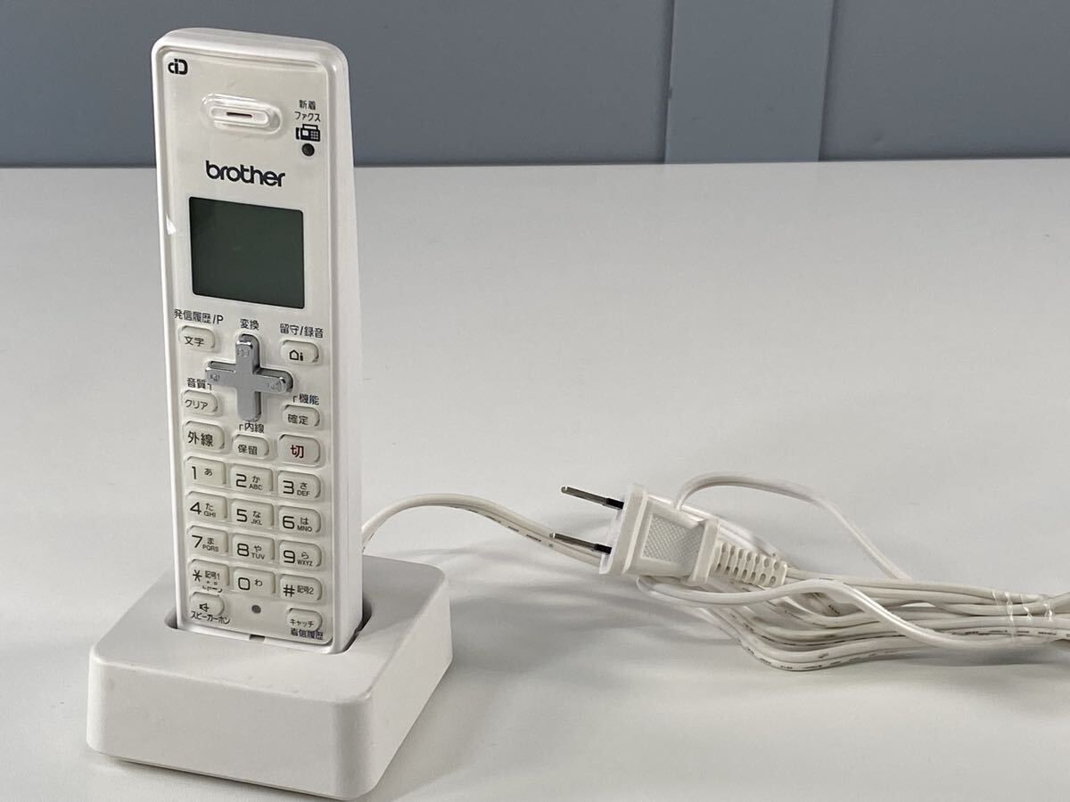 ★通電確認 brother ブラザー BCL-CH20JP 子機 電話子機 コードレス子機 電話 小型 ホワイト 現状品 中古品 ジャンク品 管理KA588拍卖