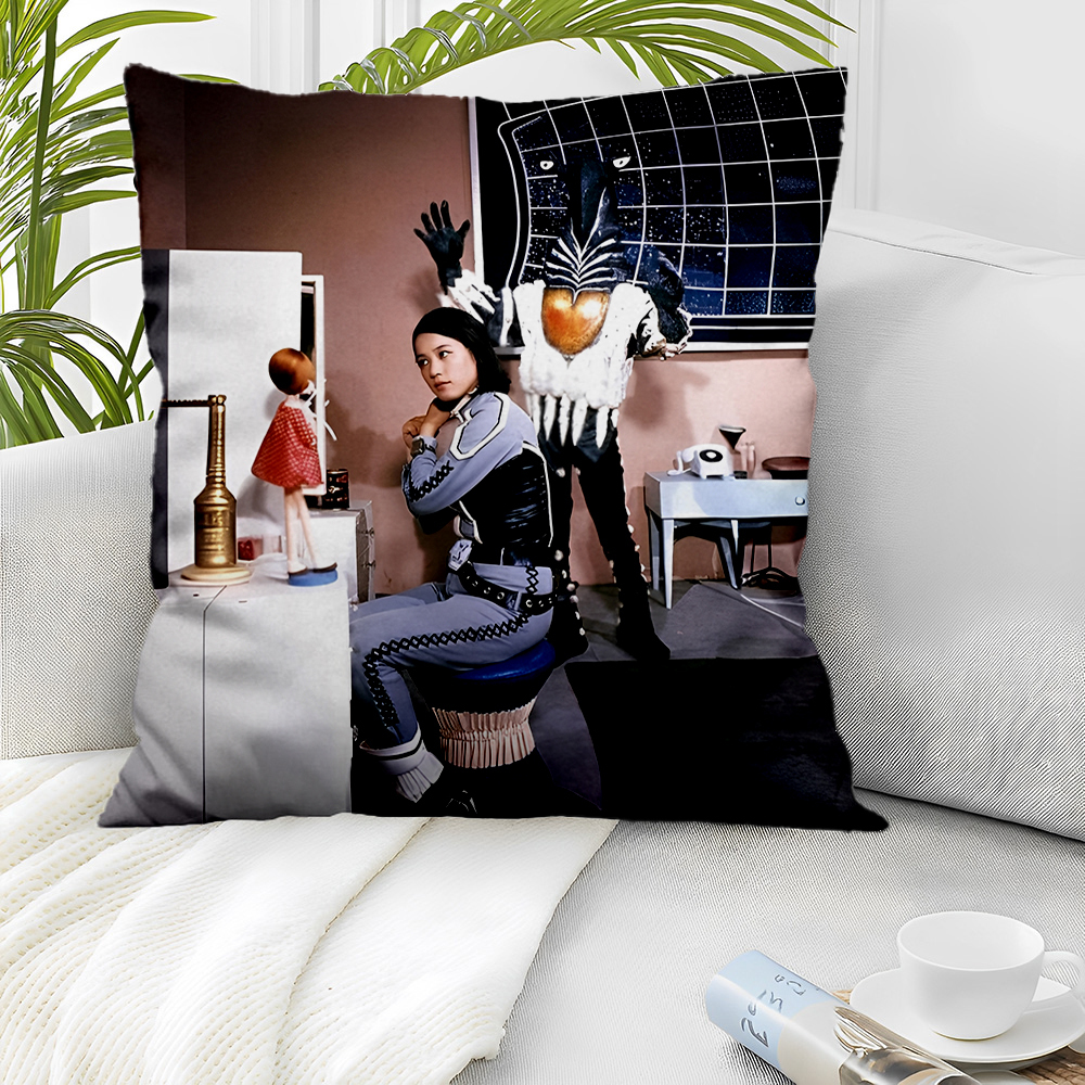 新品 ひし美ゆり子 アンヌ隊員 クッションカバー /103/ 45×45cm 枕カバー 中身 100均 ニトリで販売拍卖