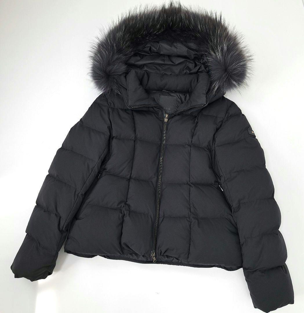 【2023AW】希少★美品 TATRAS アヴェチ AVECI ダウンジャケット 大きいサイズ 05 近年モデル 現行 ショート丈 黒 ブラック ファー フード拍卖