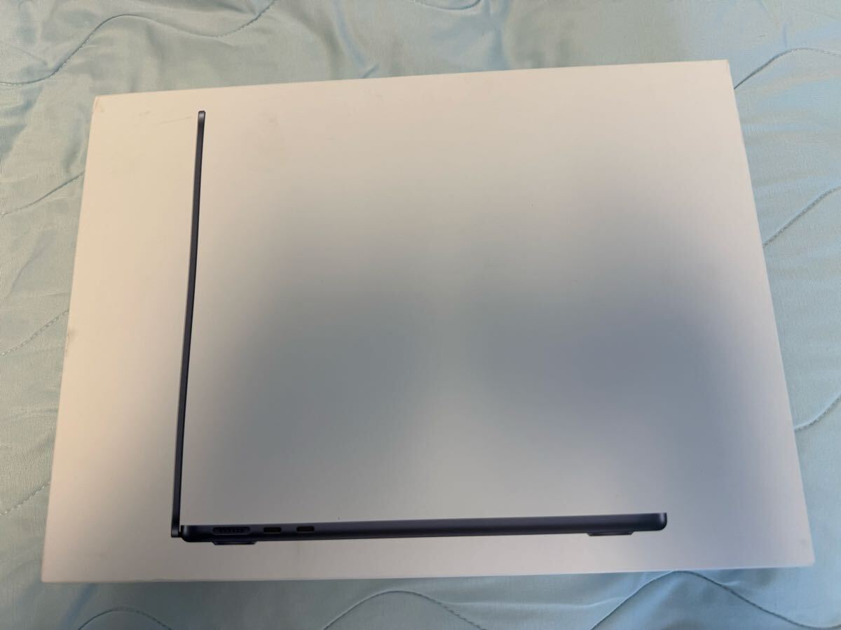 MacBook Air ミッドナイト 13インチ SSD256GB メモリ16GB拍卖