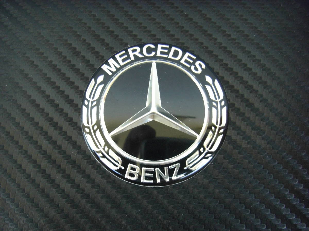 新製品 現行 最新!2025 メルセデス ベンツ 3D ローレル・リース ブラック コマンドエンブレム ラージサイズ W205 W213 W222拍卖