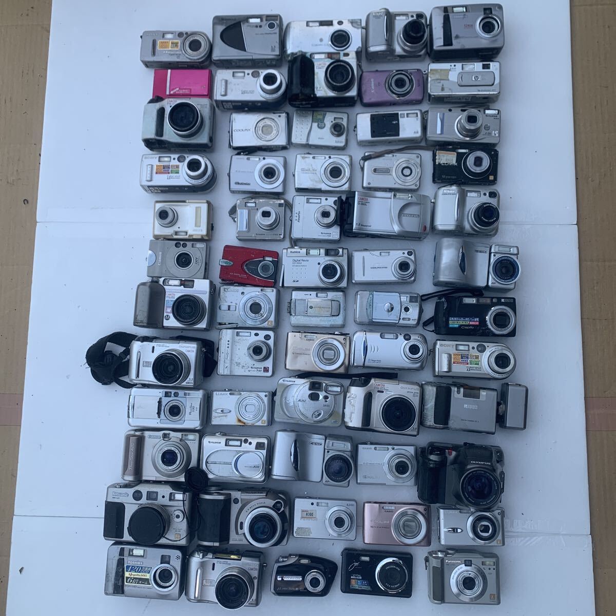 60台まとめ FUJIFILM Canon OLYMPUS Nikon SONY CASIO PENTAX デジタルカメラ セット ジャンク 未確認 1024f拍卖