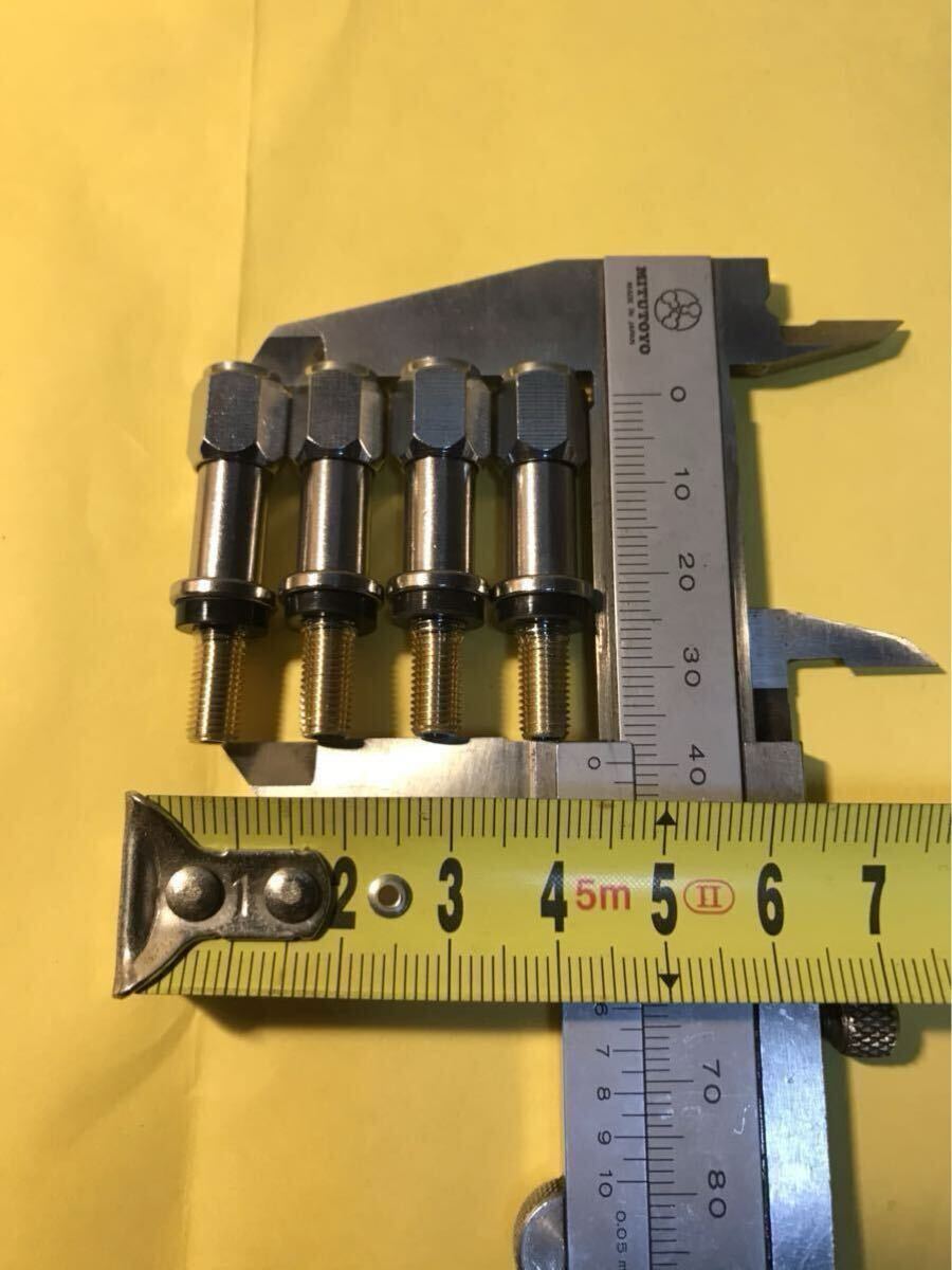 シュテルンのBBSでお困りの方!フラットバルブを一般的なエアーバルブに変換できます。自作品で4本での出品です。拍卖