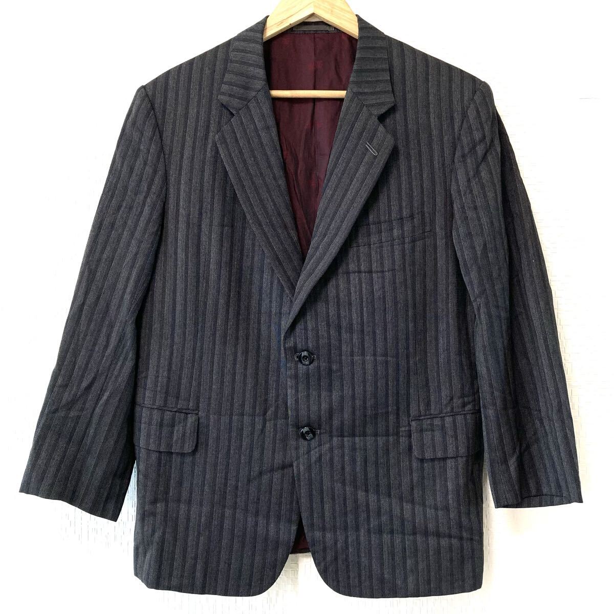 落ち着いた大人な雰囲気!【dunhill】ダンヒル 高級 テーラード ジャケット ストライプ スーツ オーダーメイド品 グレー 紳士/Y36641UU拍卖