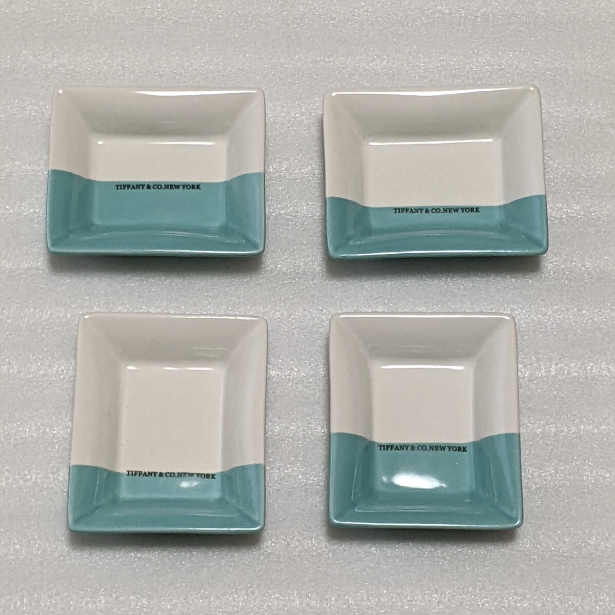 カラーブロック ヴィドポシェ 4枚セット ティファニーブルー 小皿拍卖