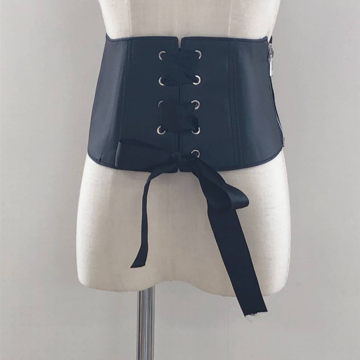 Y2381 レディース コルセットベルト 右ファスナー ウエストゴム(背面) 前リボン ブラック 黒 無地 おしゃれ 上品 かわいい スタイルアップ拍卖