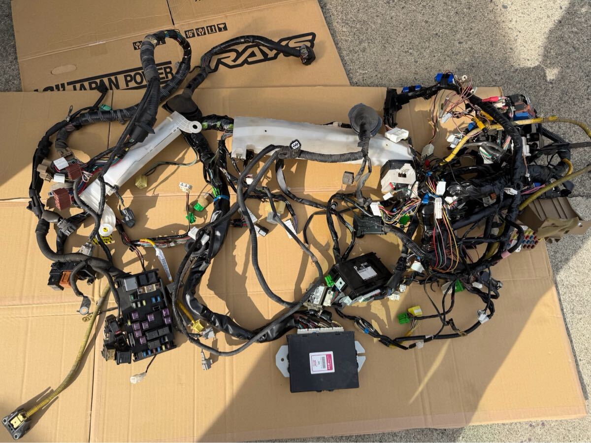 レガシィ(BP5.BL5)後期 プッシュ 配線1式 6MT (SAU21)拍卖