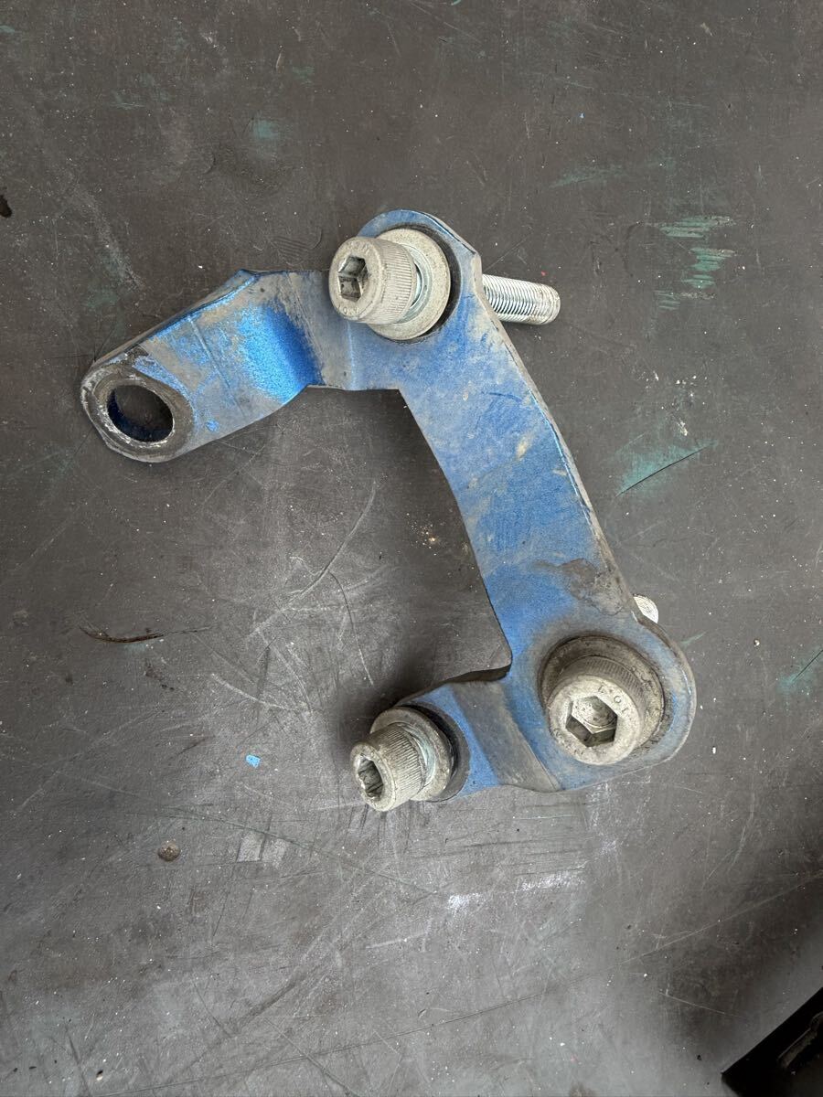 レガシィ(BP5.BL5)クスコ ステアリングラック 補強プレート (SCV2)拍卖