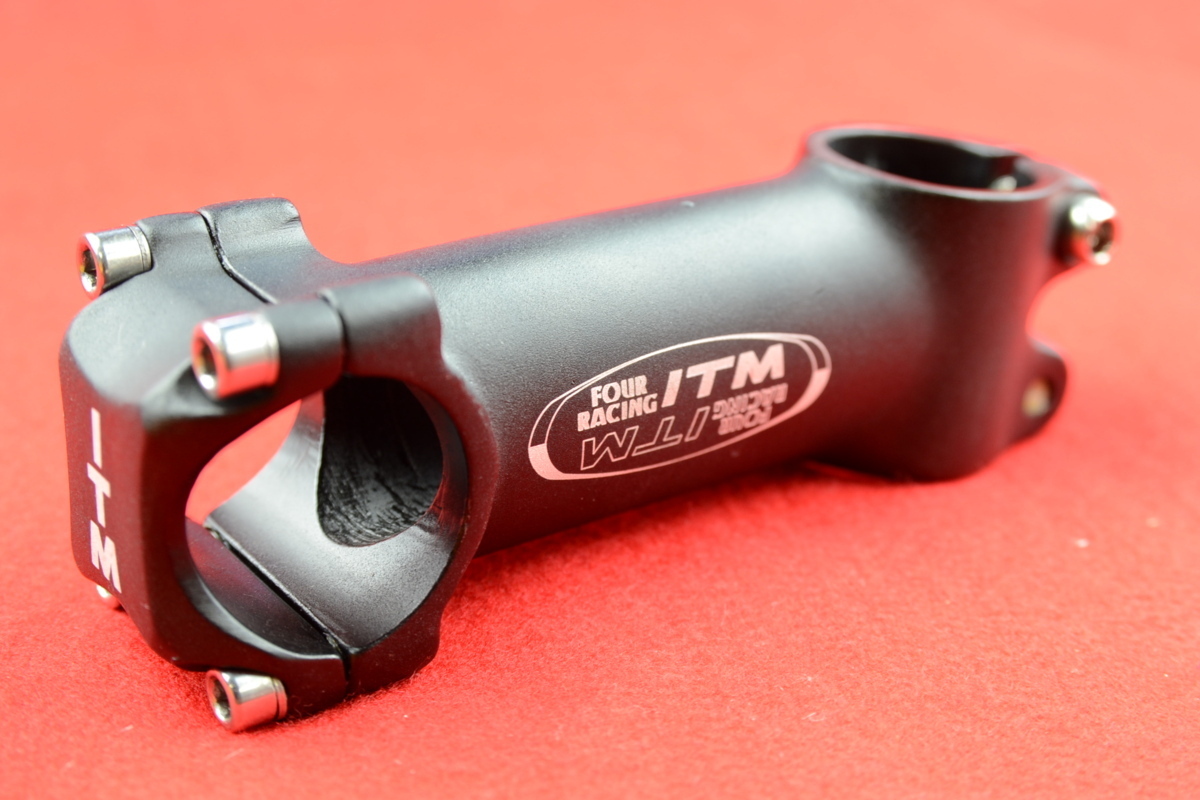 即決★新品★ITM★Italmanubri★FOUR RACING stem◆フォーレーシング★軽量アルミ★31.8mm★100mm★ A2拍卖