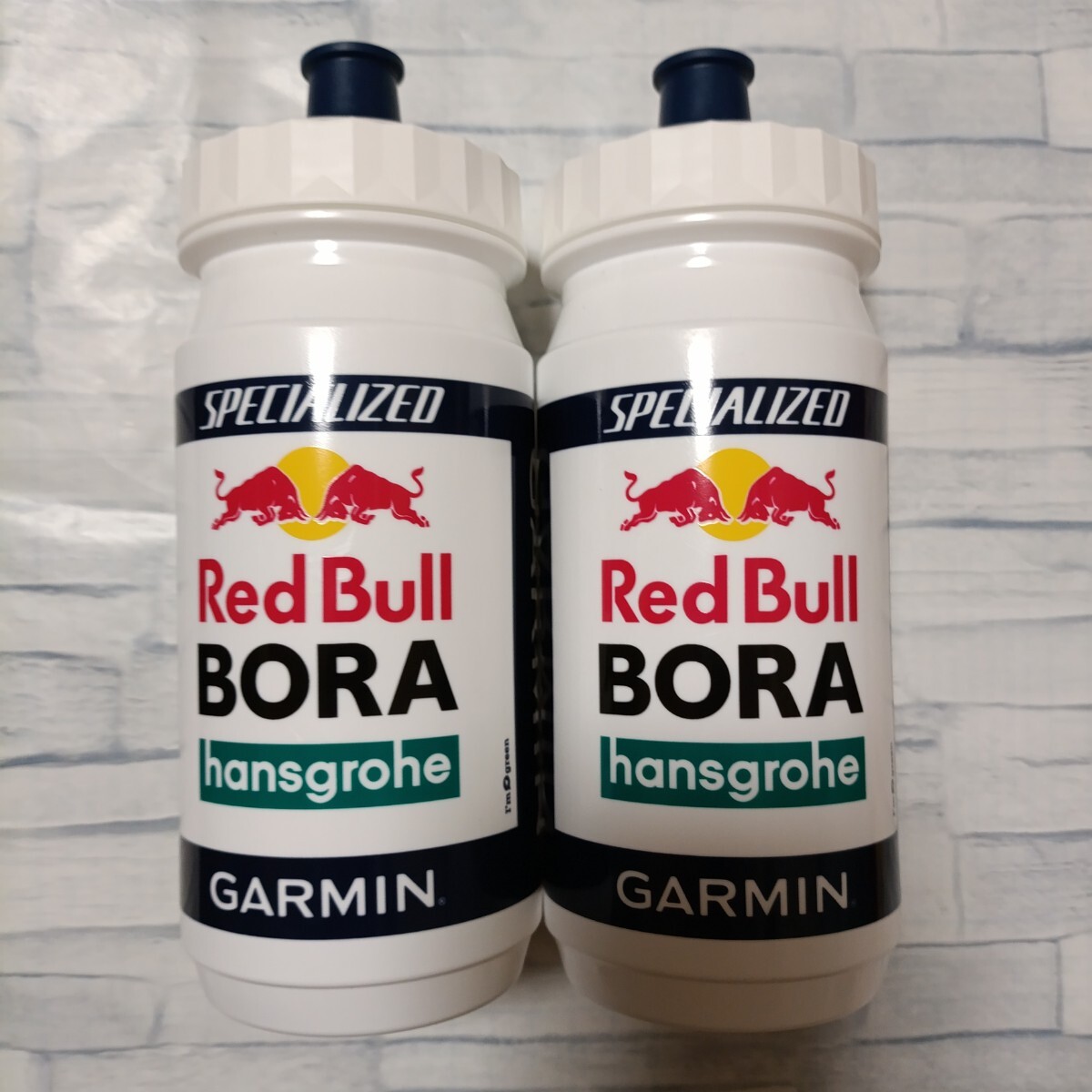支給品 Red Bull Bora Hansgrohe ボトル レッドブルボーラ ハンスグローエ スペシャライズド SPECIALIZED GARMIN ガーミン Tacx 自転車拍卖