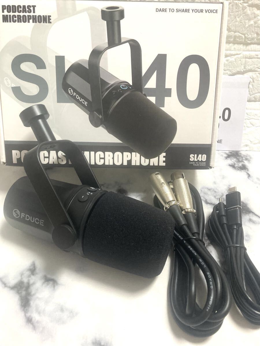 ②FDUCE SL40 USB/XLR ダイナミックマイク ポッドキャスティング、ゲーム、内蔵ヘッドフォン出力、LED 音声分離テクノロジー拍卖