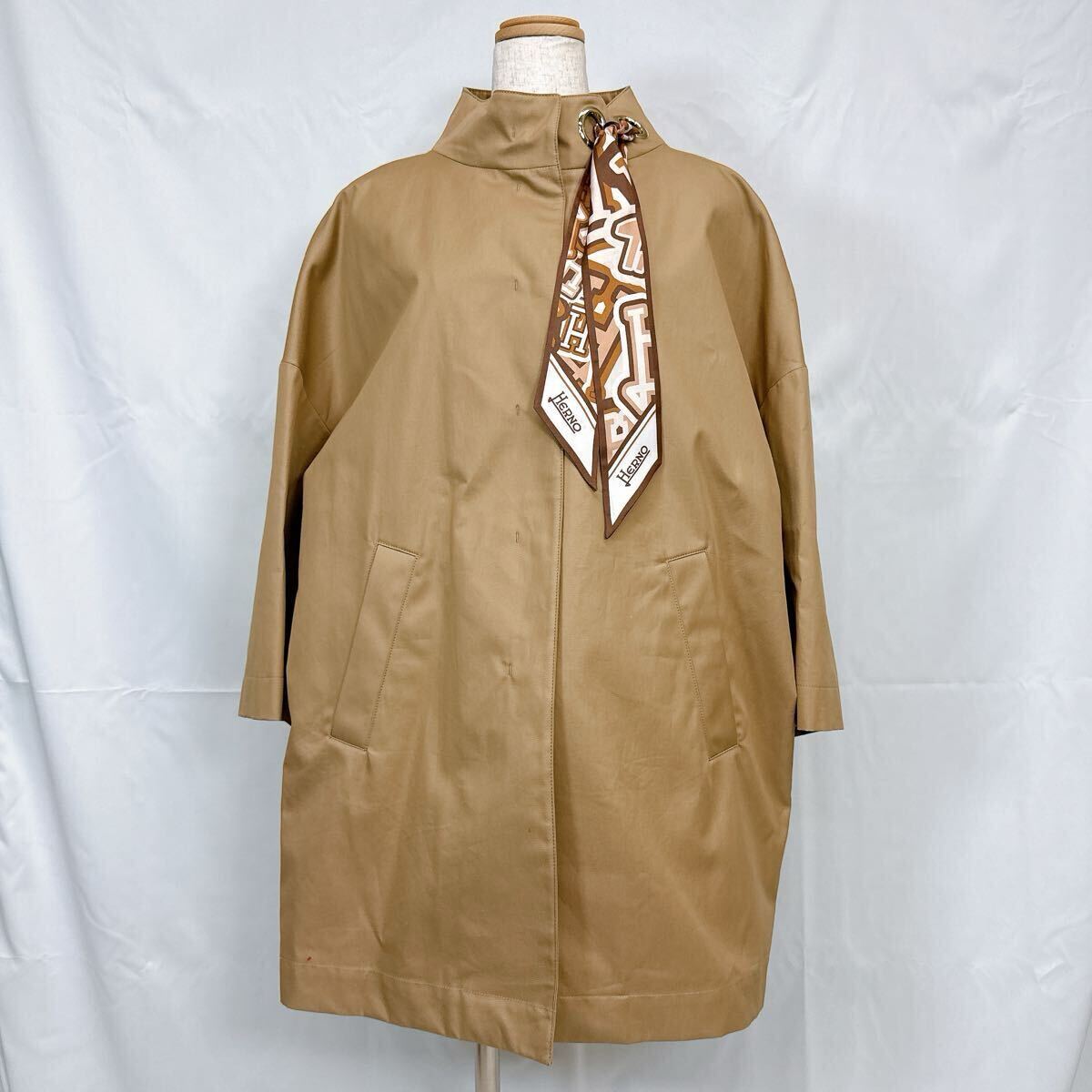 【タグ付き美品】HERNO コート トレンチコート アウター ベージュ はっ水 撥水 シルクスカーフ付き コットン 綿100% イタリア製 サイズ42拍卖