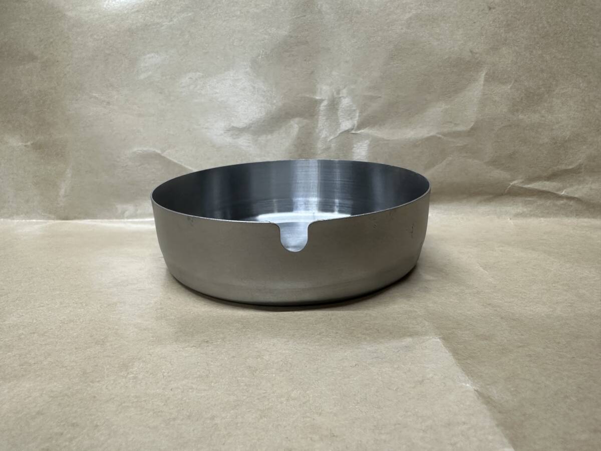 ステンレス製 灰皿 ブラスト仕上げ 逆さハート ふぐり柄拍卖