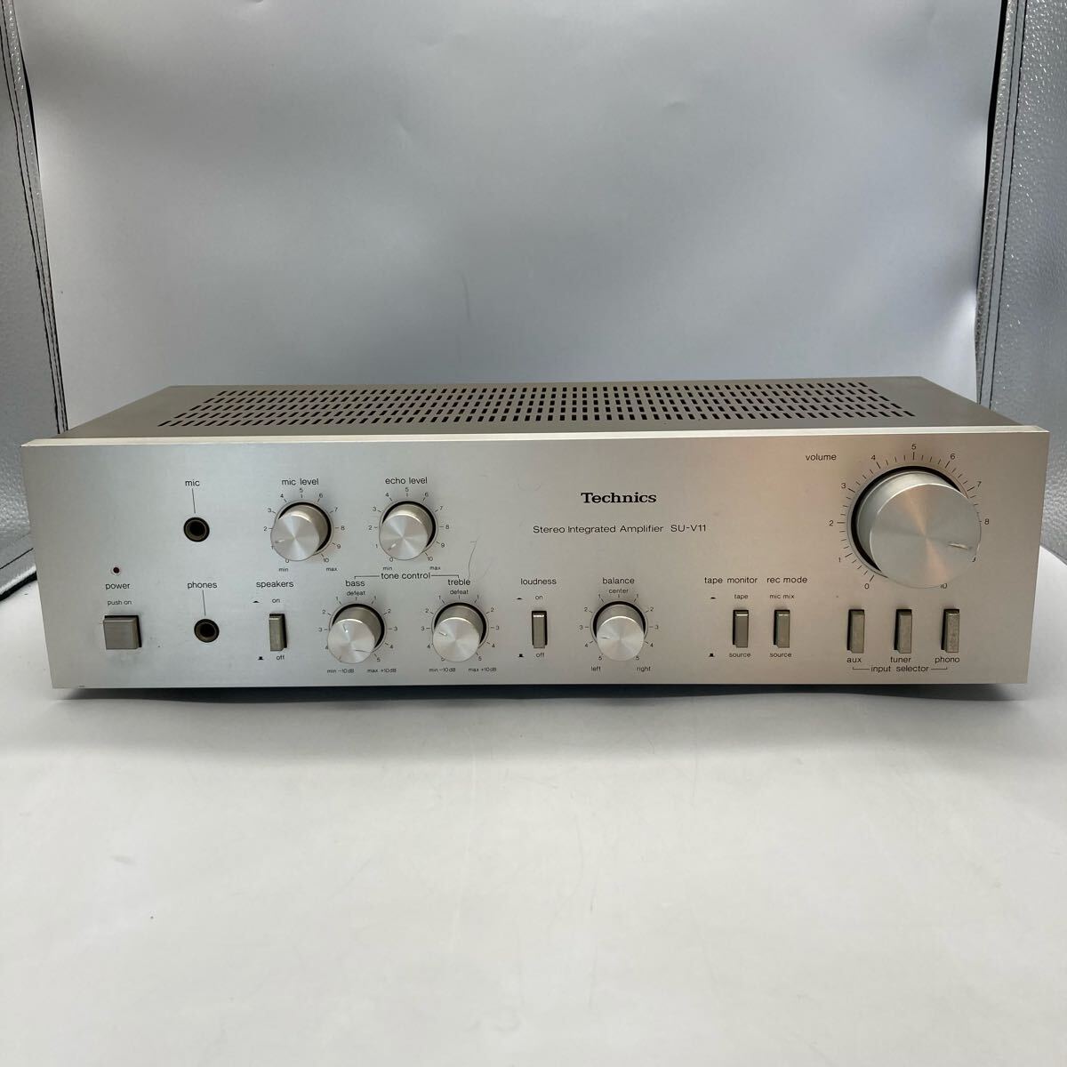 M1023704N Technics テクニクス プリメインアンプ SU-V11 アンプ オーディオ機器 松下電気 レトロ ステレオアンプ 当時物 中古品 現状品拍卖