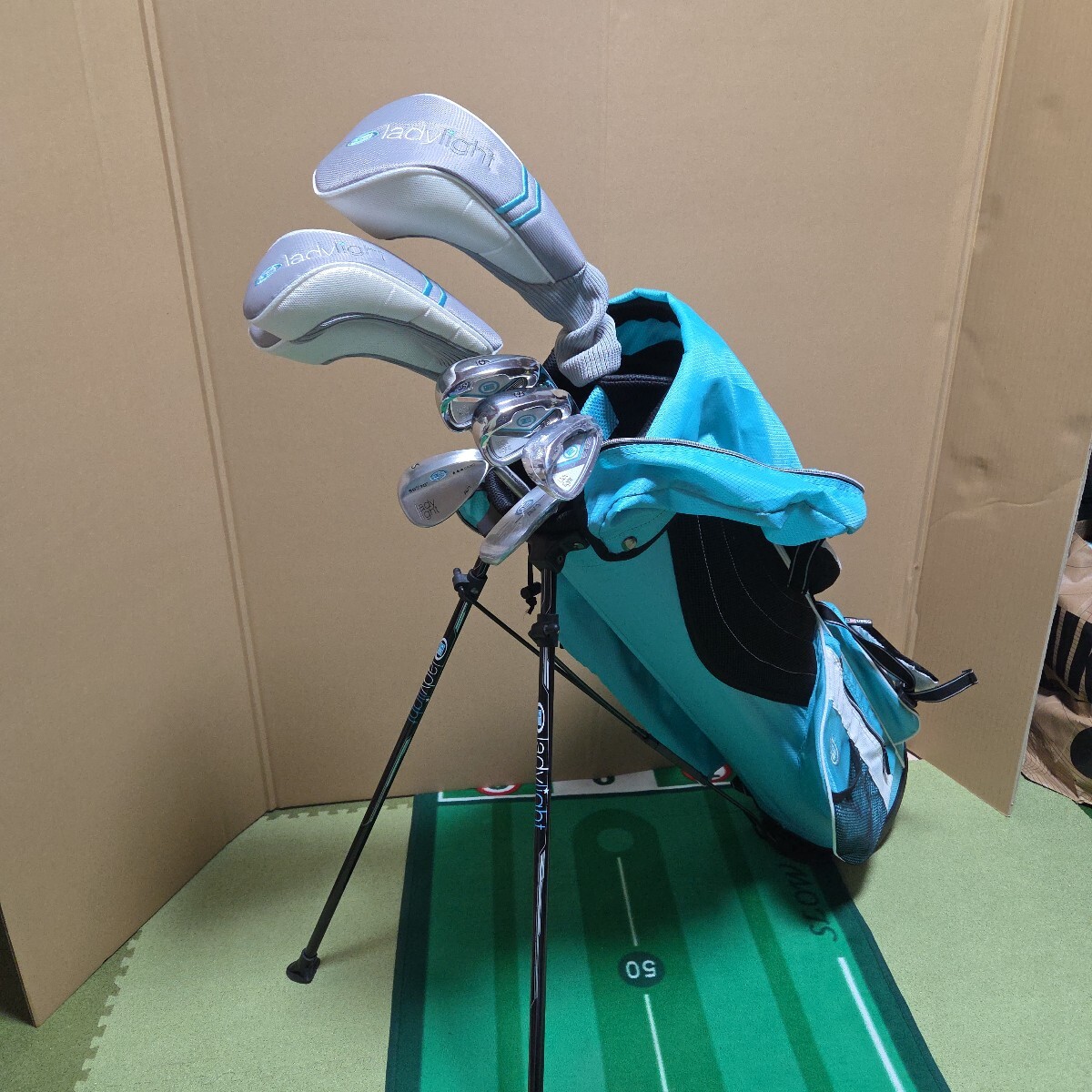 送料無料 ほぼ未使用 使用1回 レディース ジュニア用 ゴルフクラブセット 160センチ位 中学~高校生 USKG LADY LIGHT AV1 女の子 USキッズ拍卖