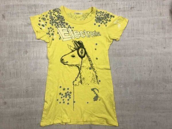 UNIQLO ユニクロ Electronica エレクトロニカ ヘッドフォン 全面イラスト 半袖ロングTシャツ レディース バックプリント有 XL 黄色拍卖