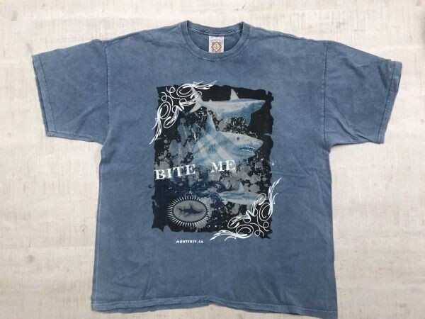 YACHT CLUB ヨットクラブ Monterey California モントレー カリフォルニア サメ スーベニア 古着 ピグメント 半袖Tシャツ メンズ XL 青拍卖
