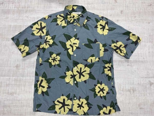 ジーユー GU フィリップパゴウスキー FILIP PAGOWSKI ストリート アート 花柄 イラスト 総柄 半袖シャツ メンズ 綿100% M ブルー拍卖