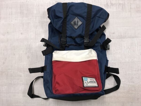 AVVENTURA アヴェンチュラアウトドア タウンユース 多機能 リュックサック デイパック バックパック カバン メンズ 大容量 紺 赤拍卖