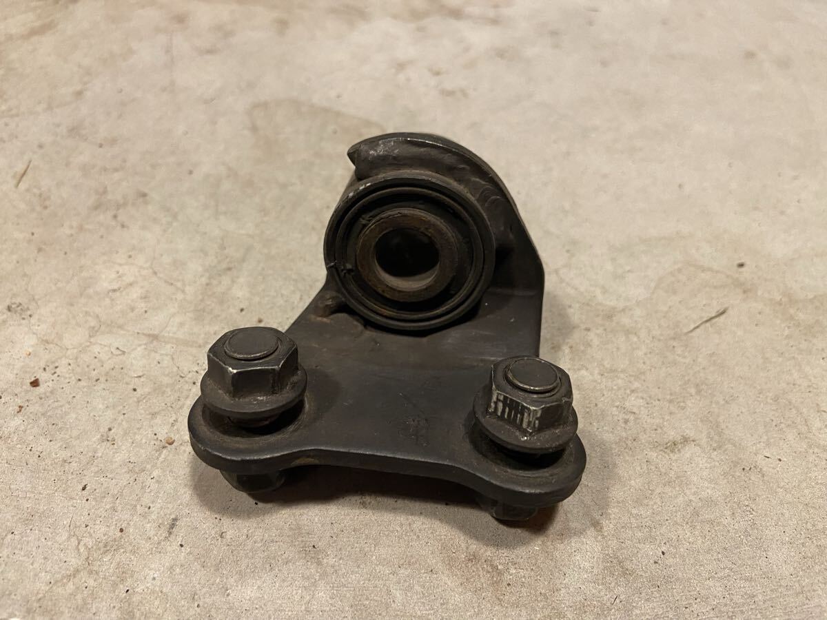 SR400 純正マフラーブラケット マフラーステー ブラケット 中古 YAMAHA ヤマハ拍卖