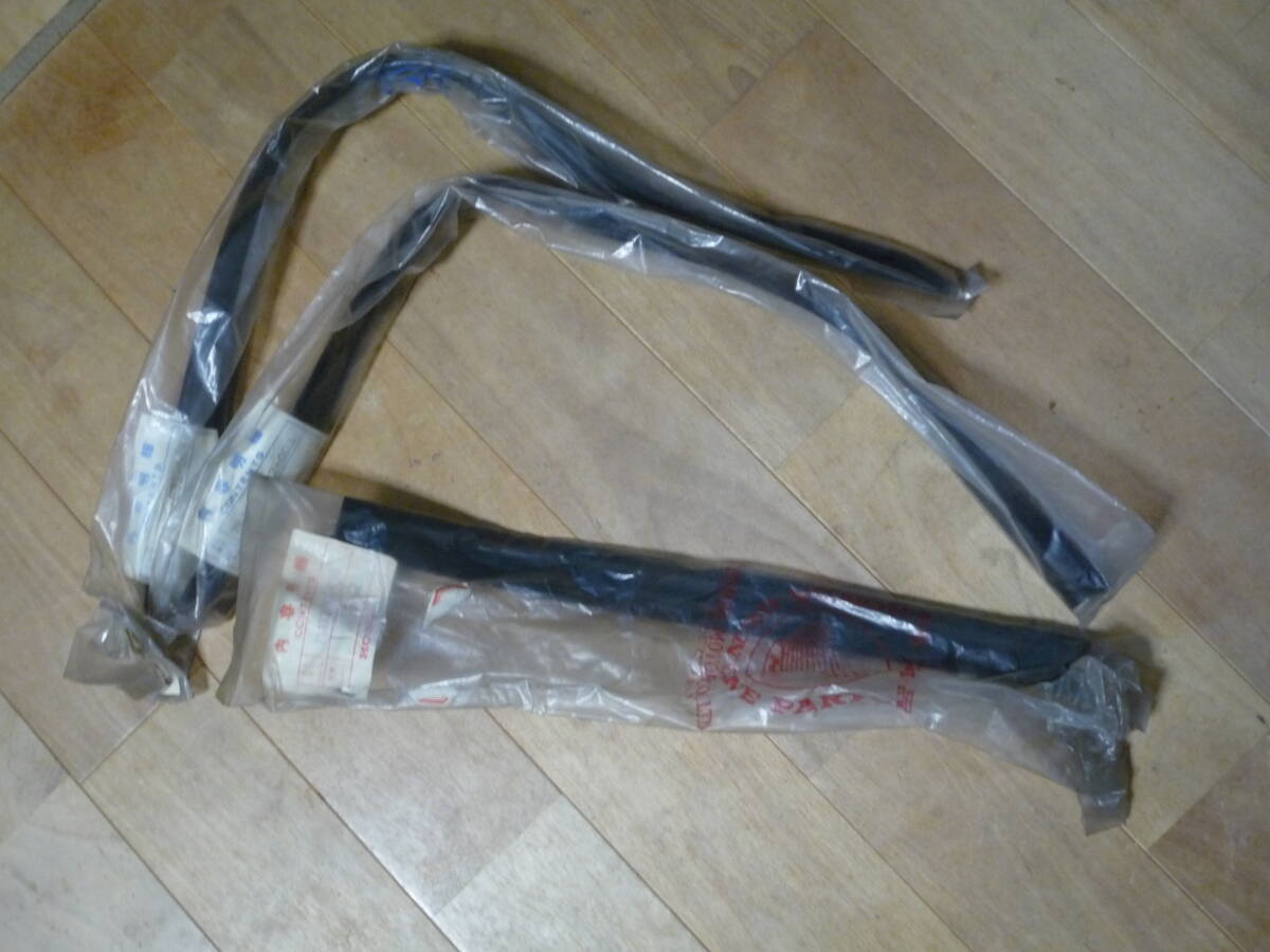 ● 旧車SA型ホンダライフ360 純正ウェザーストリップ? デッドストック 76235-632-003×2、75232-611-000×1 ●拍卖