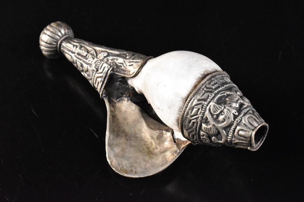 【雲】某廃寺買取品 仏教美術 銅製貝製 花彫刻 チベット 置物 古美術品(仏具) F8144拍卖