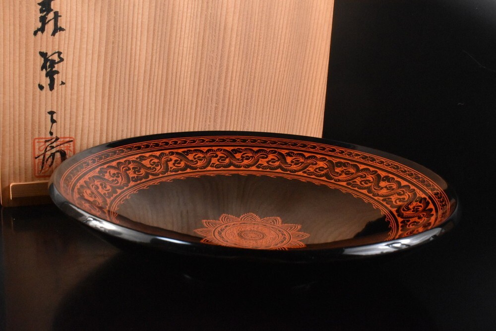 【雲】某名家買取品 木製漆器 金蒔花蒔絵皿 共箱 古美術品(菓子鉢) F8478拍卖