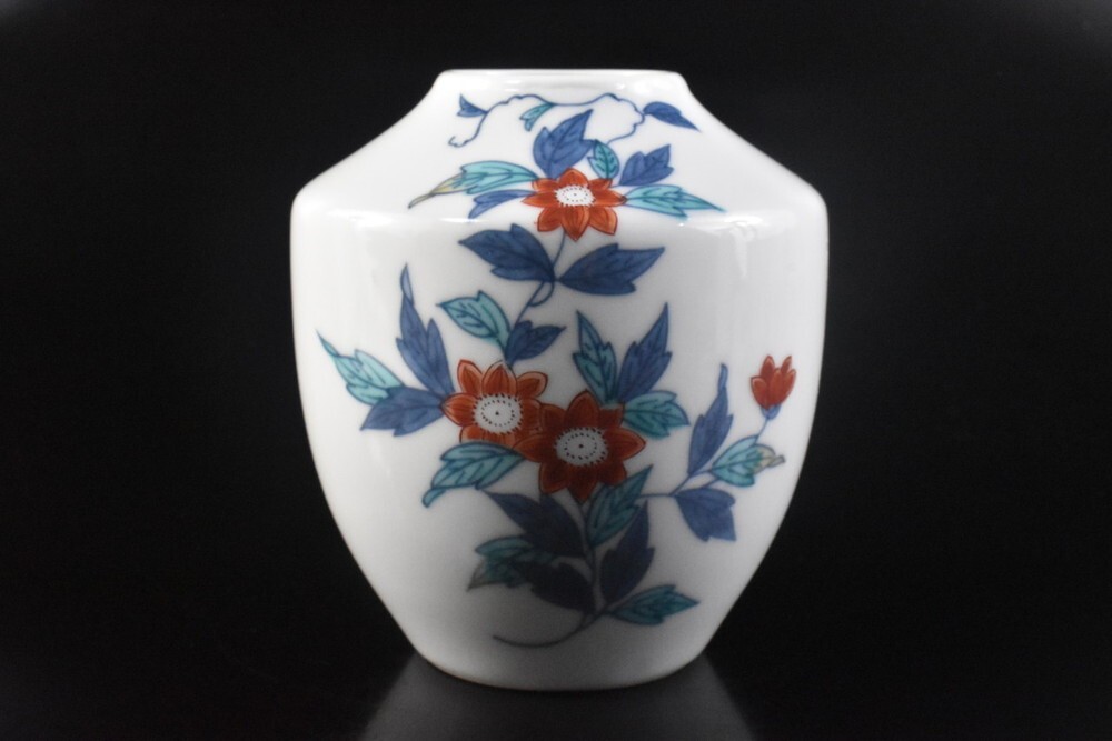 【雲】某名家買取品 有田 色絵 花絵付 花入 今泉今右衛門作 在銘 古美術品(旧家蔵出) F8913拍卖