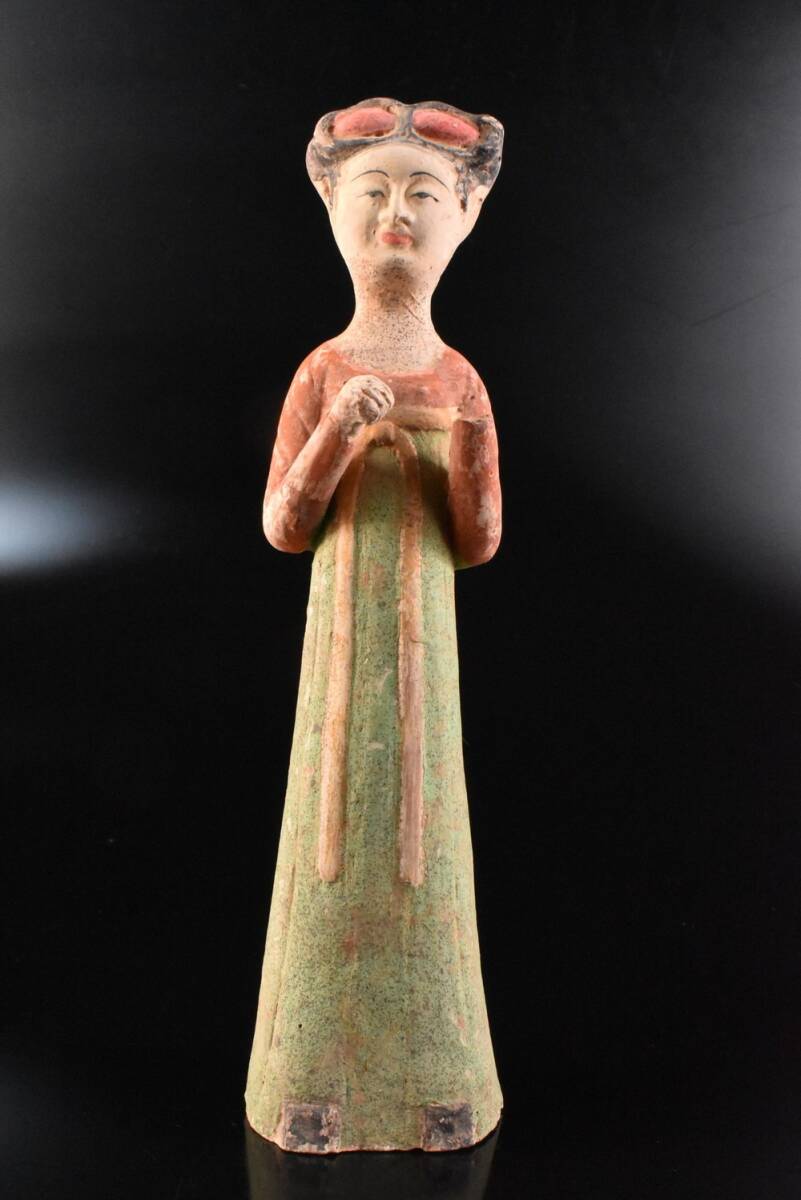 【雲】某収集家買取品 中国古玩 三彩釉女性彫刻立像 古美術品(仏教美術中国朝鮮美術) F8298拍卖