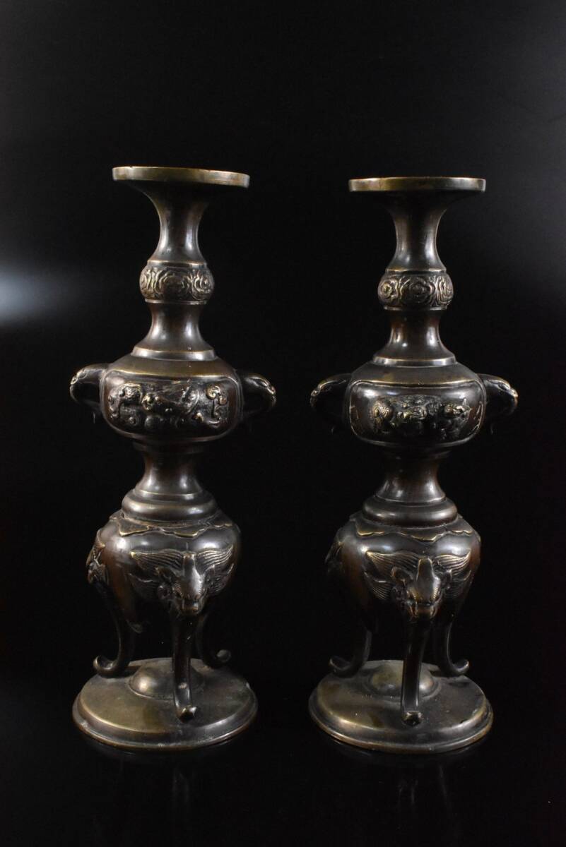 【雲】某有名資産家買取品 古銅製 獅子彫刻 燭台 2客 仏教美術 古美術品(香道具茶道具) F8847拍卖