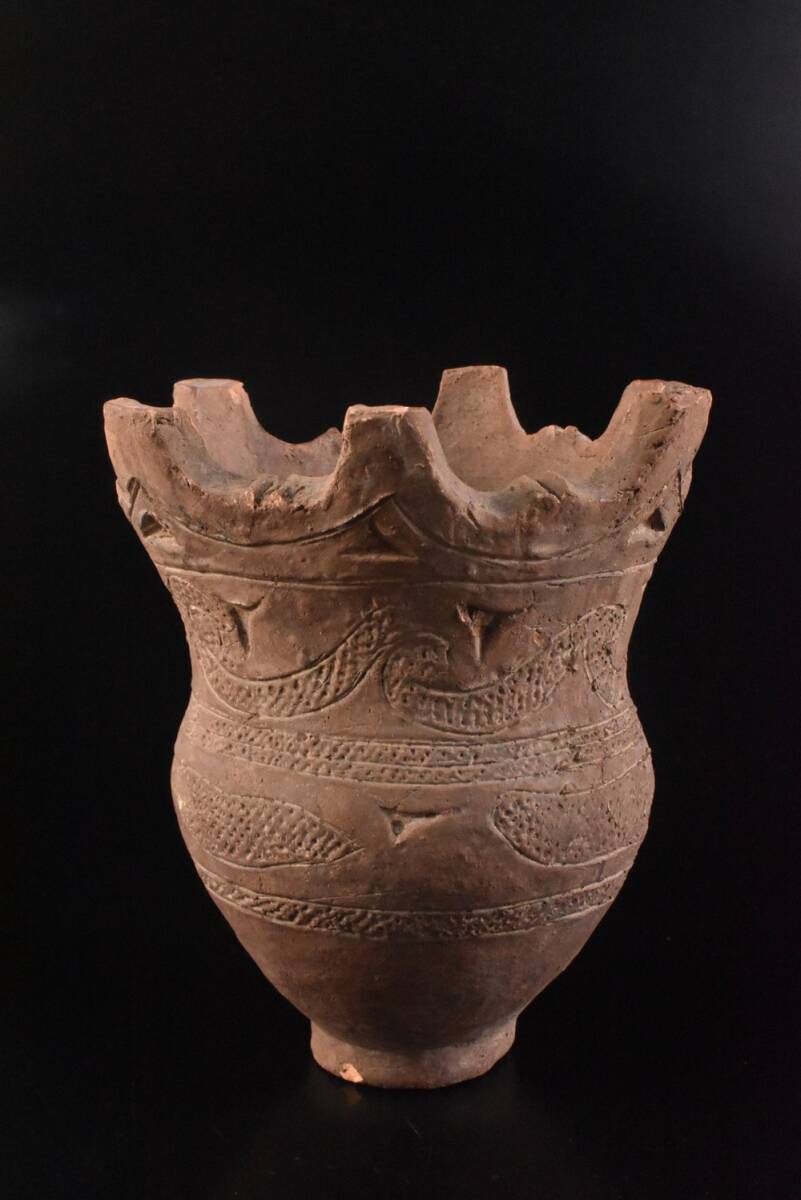 【雲】某資産家買取品 中国 窯変柄 模様彫刻 花瓶 須恵器 古美術品(花器花入) F8889拍卖