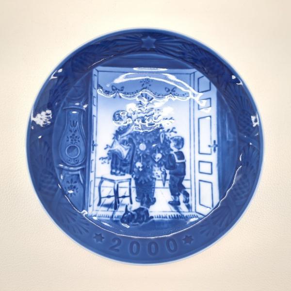美品】 ロイヤルコペンハーゲン クリスマスイヤープレート 2000年 Trimming the Tree 洋食器 ROYAL COPENHAGEN 2 ◆2005拍卖