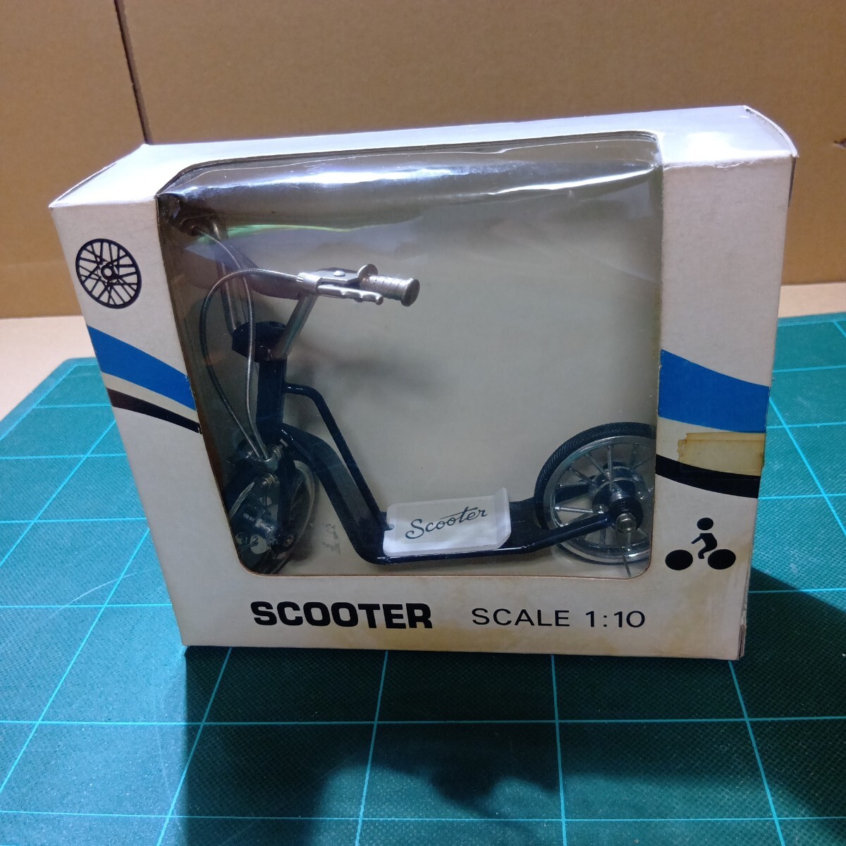 ミニチュア キックボード 1/10サイズ 拍卖