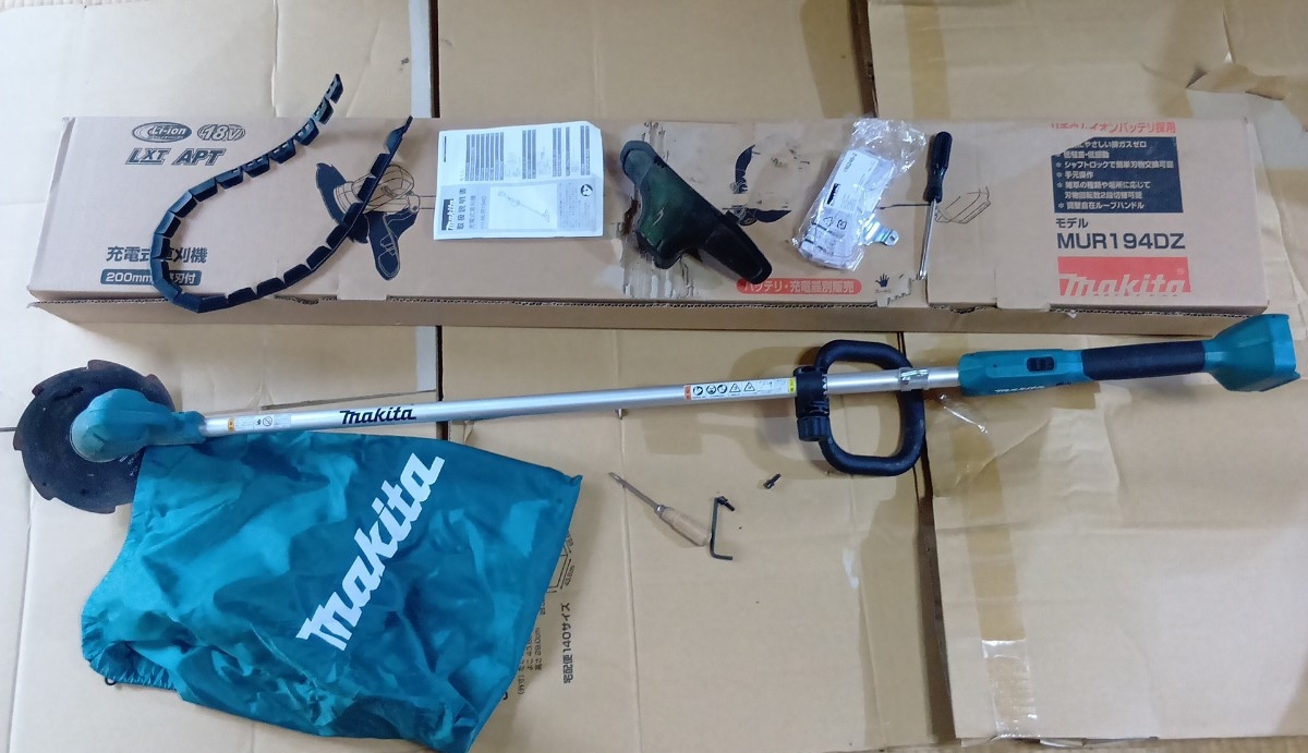 1円 マキタ(Makita) 充電式草刈機 18V バッテリ、充電器別売 MUR194DZ 青 充電式で静か 本体のみ 中古品拍卖