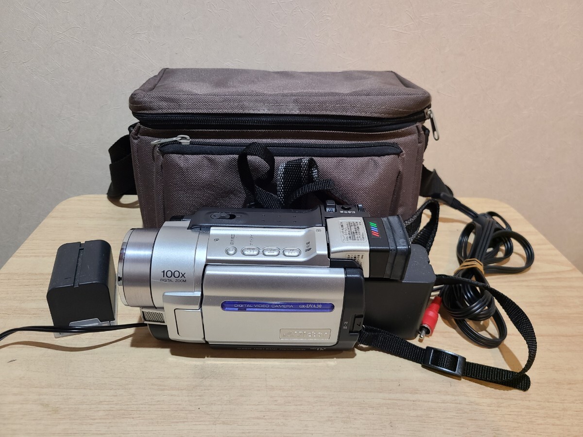 ★Victor ビクター デジタルビデオカメラ GR-DVA30K miniDV 通電確認拍卖