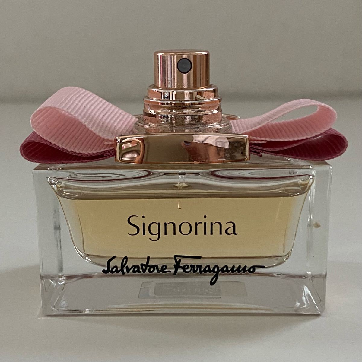 B5J645◆ サルヴァトーレ フェラガモ Salvatore Ferragamo シニョリーナ オーデパルファム EDP 香水 30ml拍卖