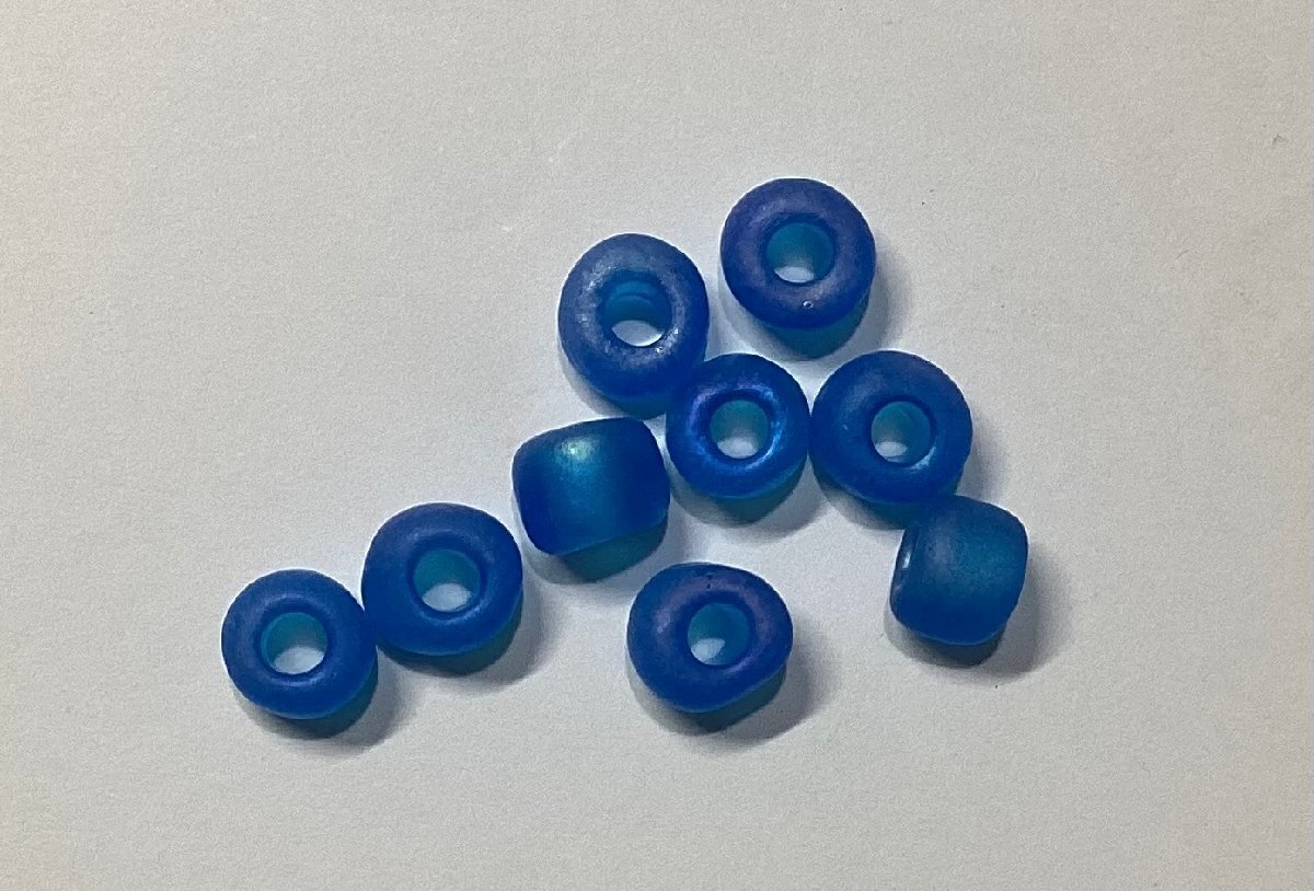 即決/紐通すビーズ玉/丸玉/8×7×3.5mm/青色/20個/H4拍卖