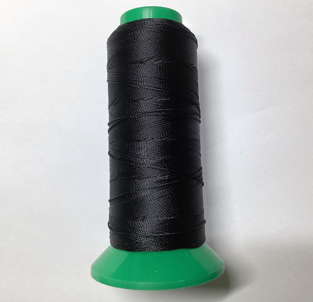 即決☆革用・手縫糸・ミシン糸☆ポリエステル☆焼止可☆黒色☆1巻・細巻☆中太糸☆37番拍卖