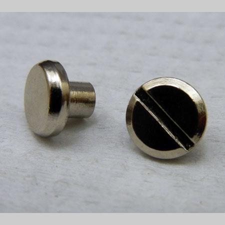 即決☆ネジカシメ☆真鍮製・平面☆ニッケル☆頭径8mm・棒太4mm・棒長4mm☆2組☆N1拍卖