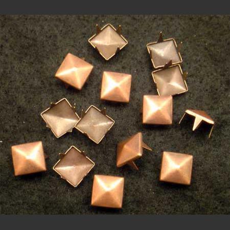 即決/ピラミッド/スタッズ・鋲/古美レッド/9mm/4爪/10個/銅A1拍卖