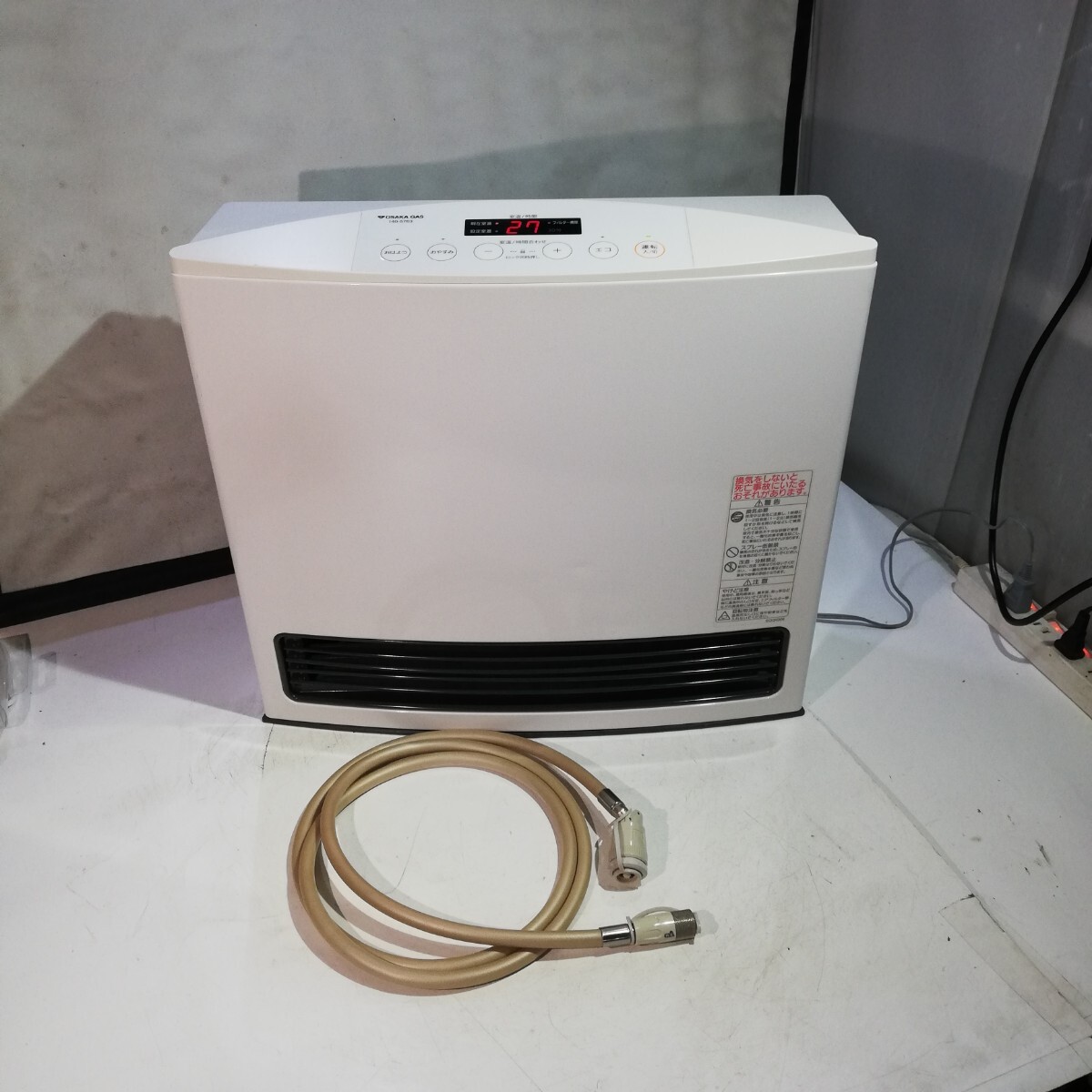 管47(動作確認、中古美品、東大阪市渋川町引取大歓迎)ノーリツ ガスファンヒーター GFH-4003S-W5 都市ガス用拍卖