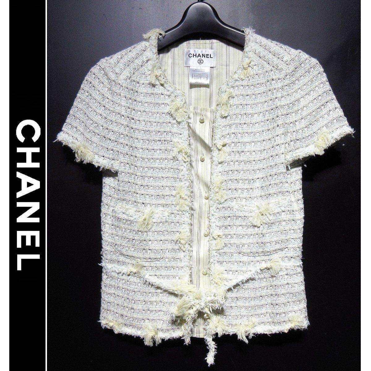 シャネル 05C P24960W03484 ツイード ノーカラー シルクストライプ レディース 半袖 ジャケット 36 ライトブルー パールボタン拍卖