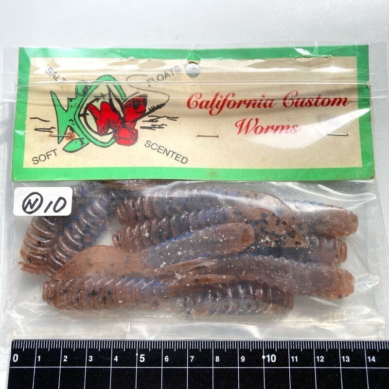 815780 新品 カリフォルニアワーム レーザービームストリンガー 3.25インチ 10本 #シナモンブルーネオン~ CALIFORNIA WORM 超オールド品拍卖