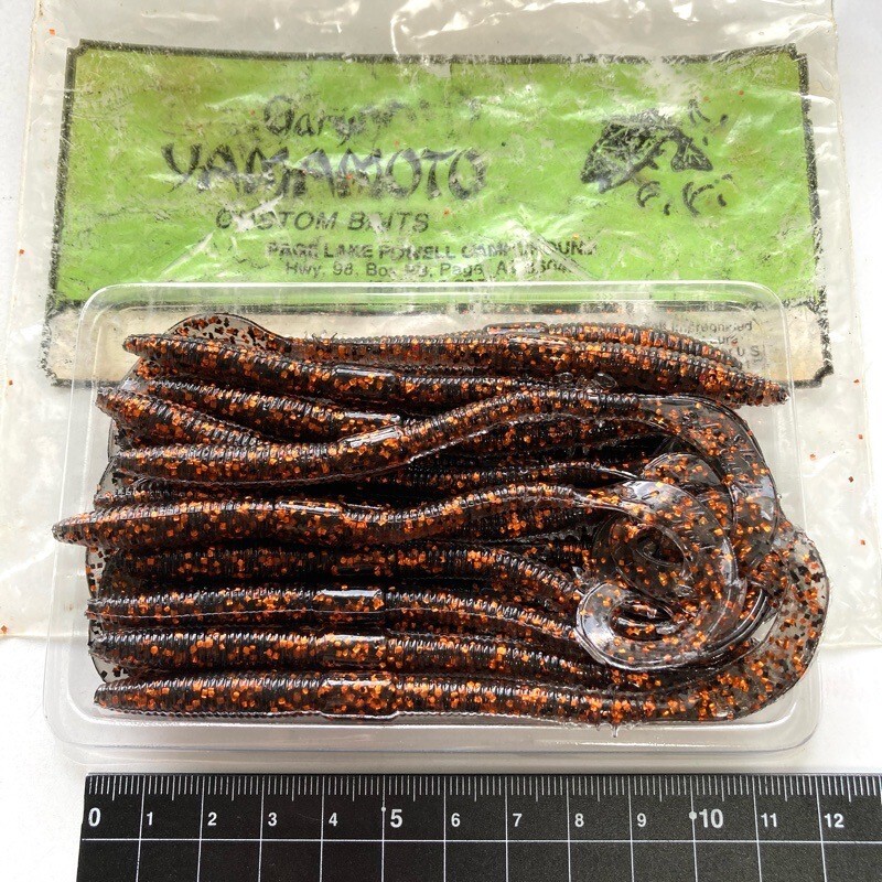 816055 新品 ティーズワーム ゲーリーヤマモト 6インチ 20本 GARY YAMAMOTO #163 スモーク/ブラック&コパーフレーク オールド品拍卖