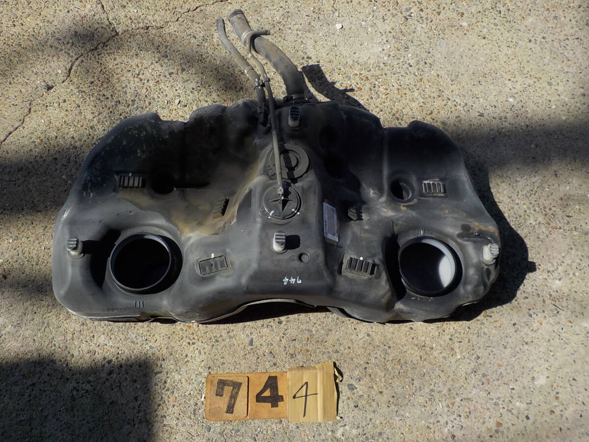 ZN6(改) 86 ハチロク GT 純正 燃料タンク ZC6 BRZ A744拍卖