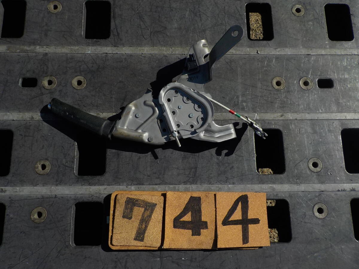 ZN6 86 ハチロク GT 6F 純正 サイドブレ-キハンドル ZC6 BRZ A744拍卖