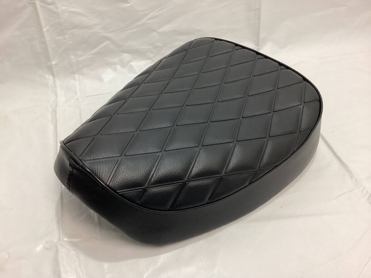 送料安? カブ シート 防水キルト 黒 カブ ローダウンシート ローシート ホンダ クロスカブ JA60 JA59 JA45 JA42 JA44 JA10 AA04 AA09 AA07拍卖