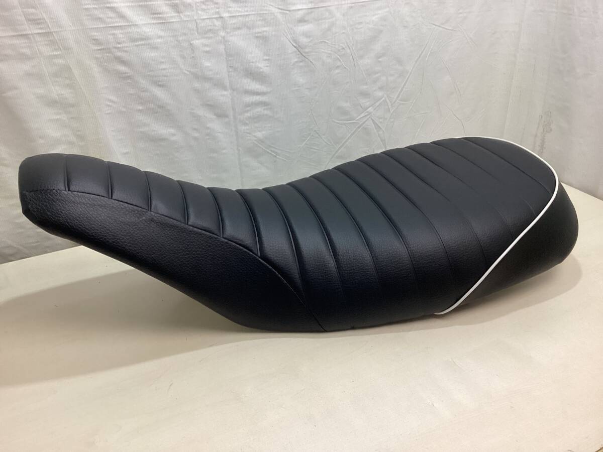 送料600円 スズキ バンバン200 黒白パイピング 純正タイプ? タックロール 生地 シート生地 防水タックロール 黒白PP シート シート表皮拍卖