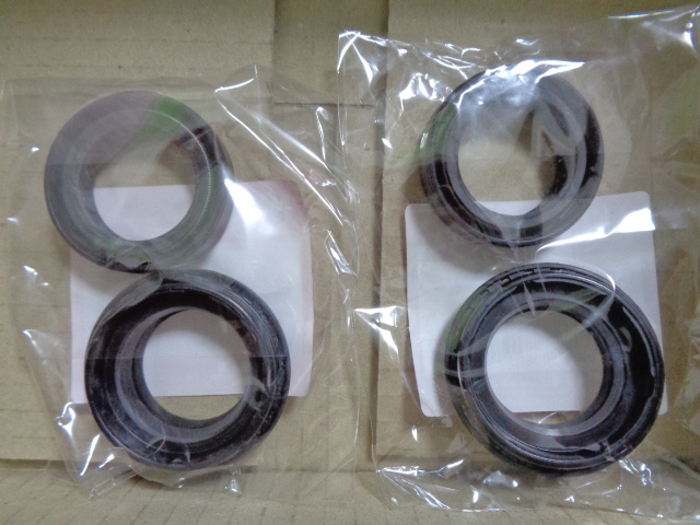 送料185円 NTB FOH-03S ドリーム50 金フォーク 黒フォーク ライブDIO(AF35)Z4(AF63)フォークオイルシール ダストシール 拍卖